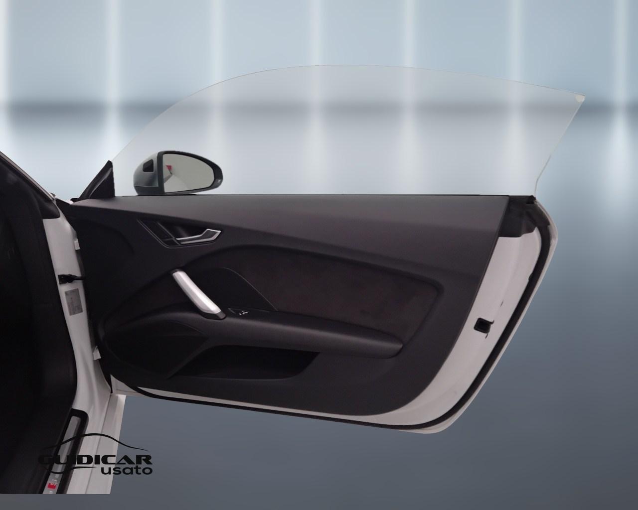 AUDI TT III 2019 Coupe - TTS Coupe 2.0 tfsi quattro 320cv s-troni
