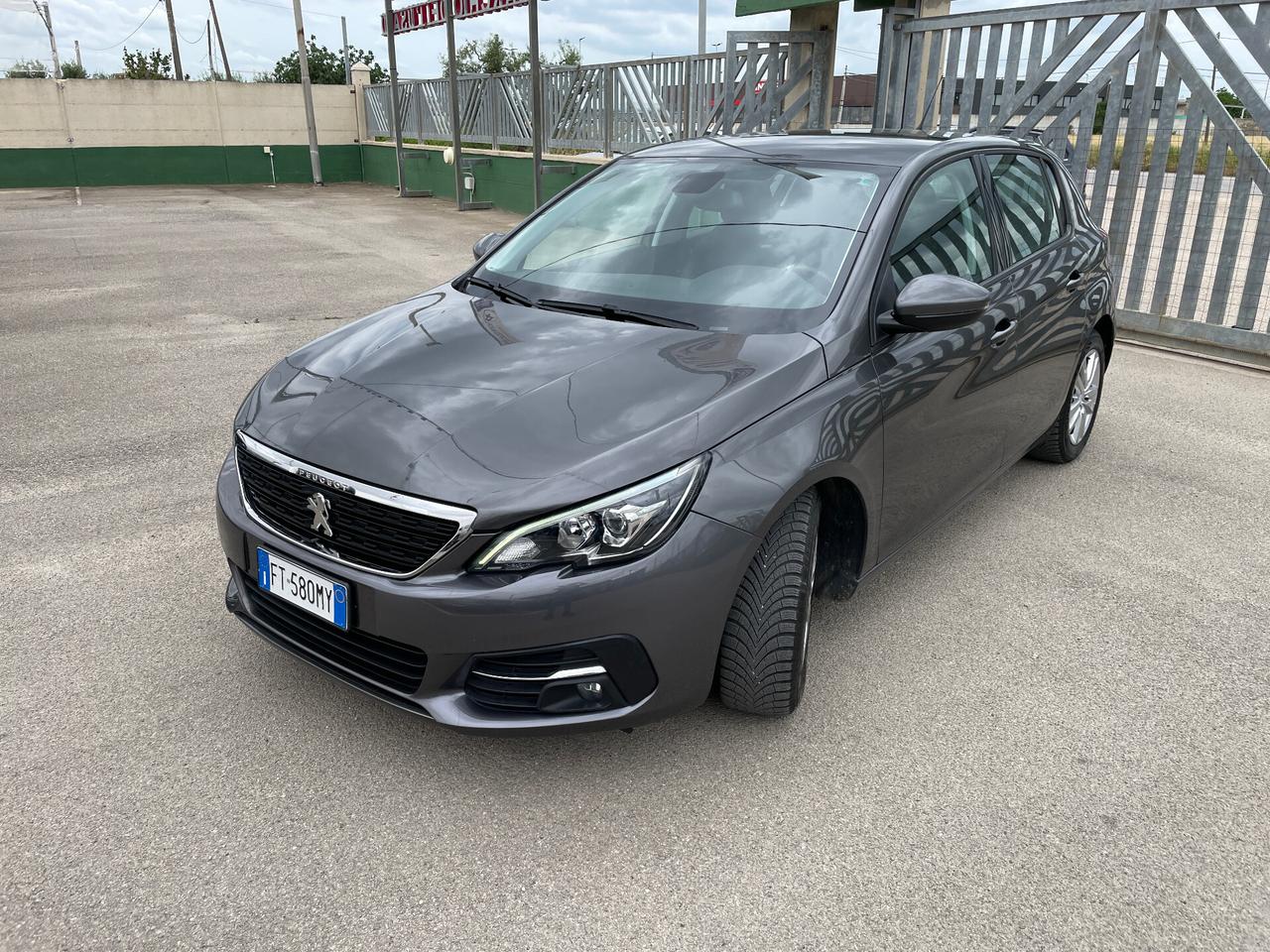 Peugeot 308 1.5 BlueHDi 130cv EAT8 Business-NAVIGATORE