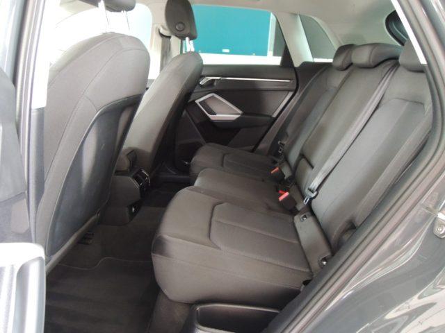 AUDI Q3 35 TDI S tronic Business Advanced