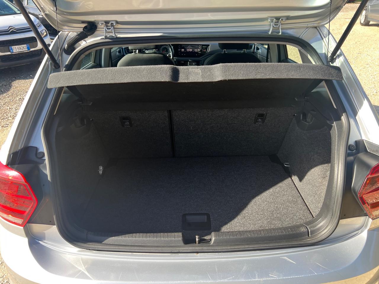 Volkswagen Polo Highline 1.0 BENZINA METANO PERMUTE RATE GARANZIA