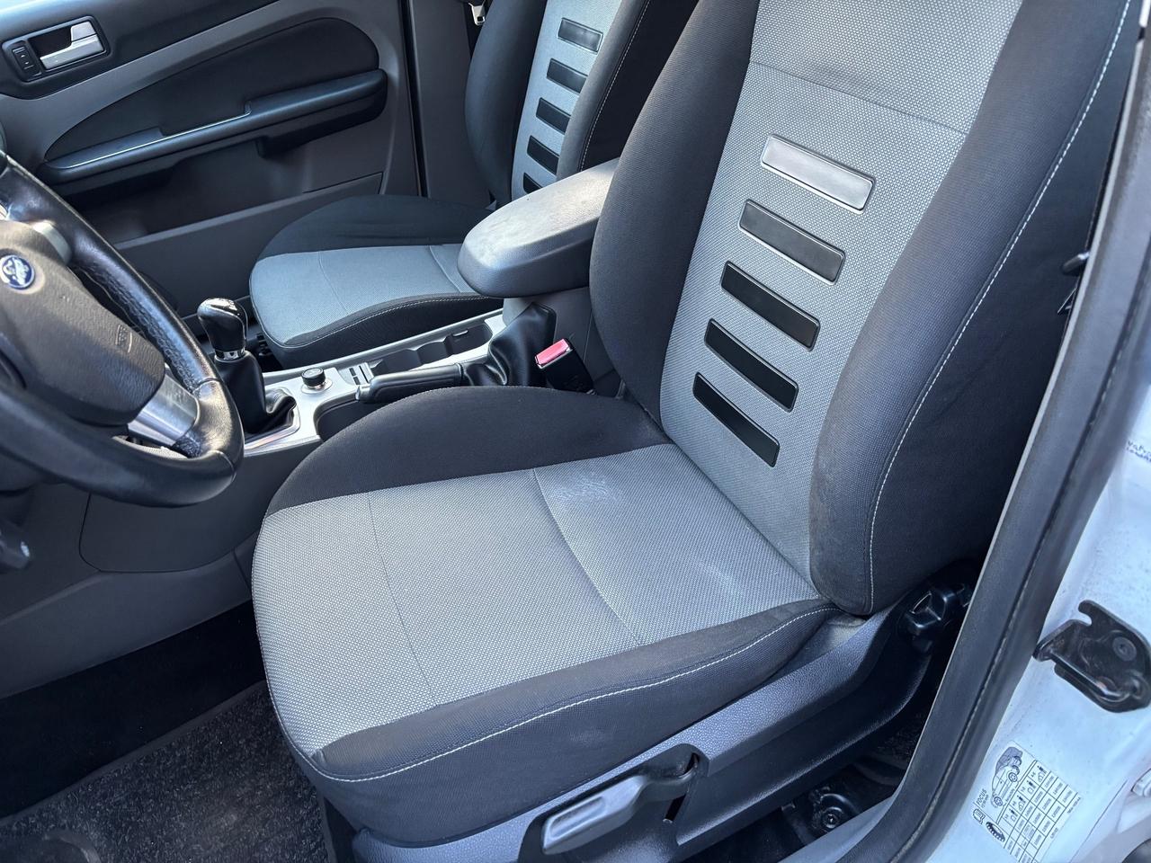 Ford Focus 1.6 TDCi 110Cv titanium