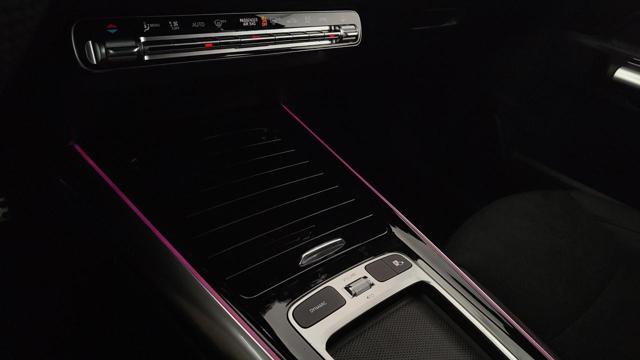 Mercedes-Benz GLA 200 d automatic