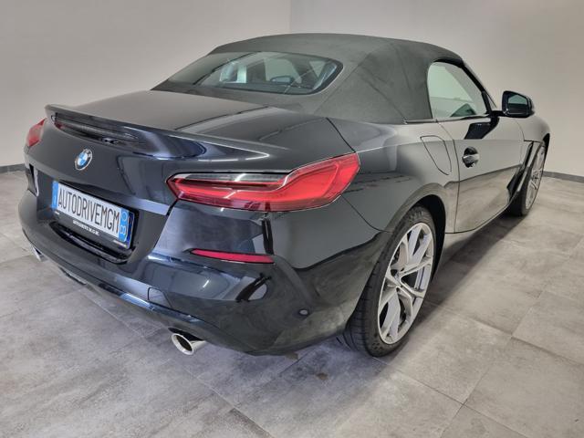 BMW Z4 sDrive20i Full Pelle