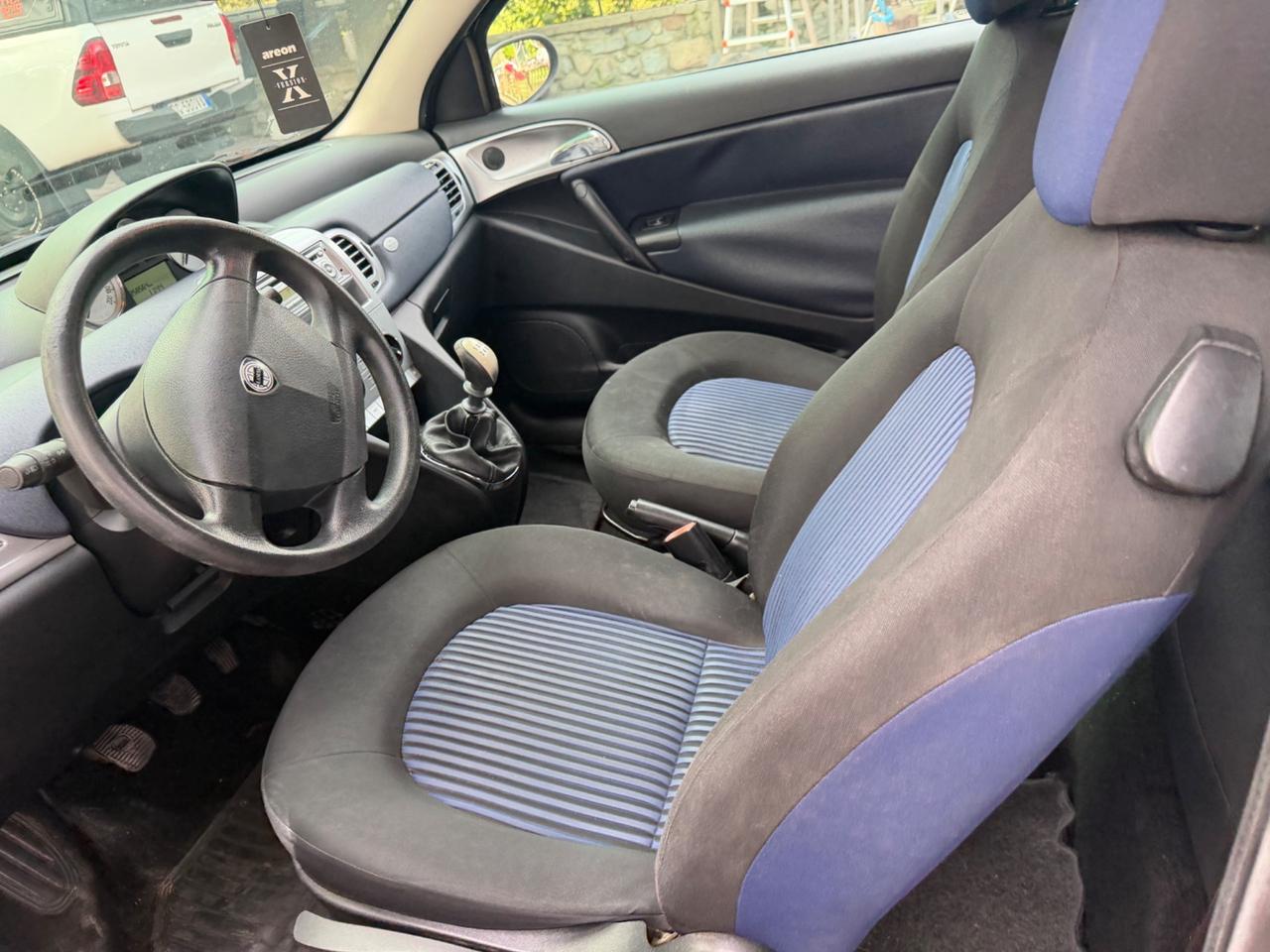 Lancia Ypsilon 1.2 Argento*Neopatentati*