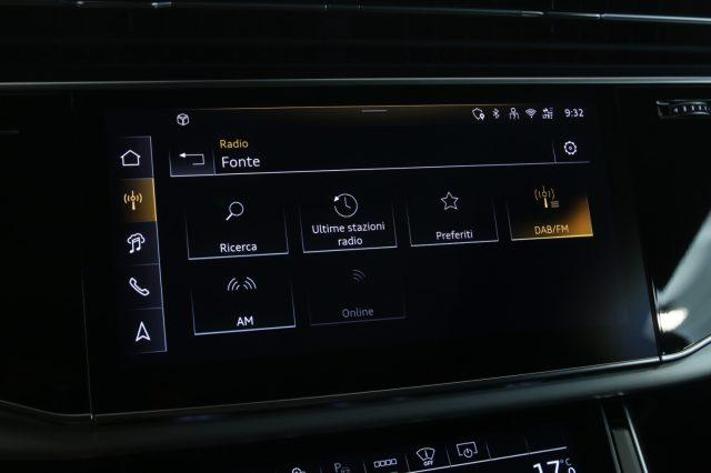 AUDI Q8 50 TDI 286 CV quattro S-line Black Edition