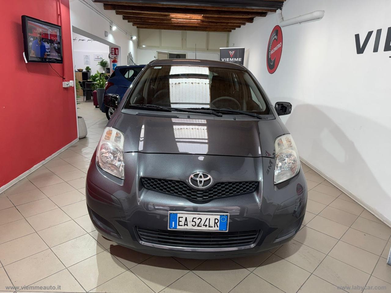 TOYOTA Yaris 1.0 16V 5p. Sol
