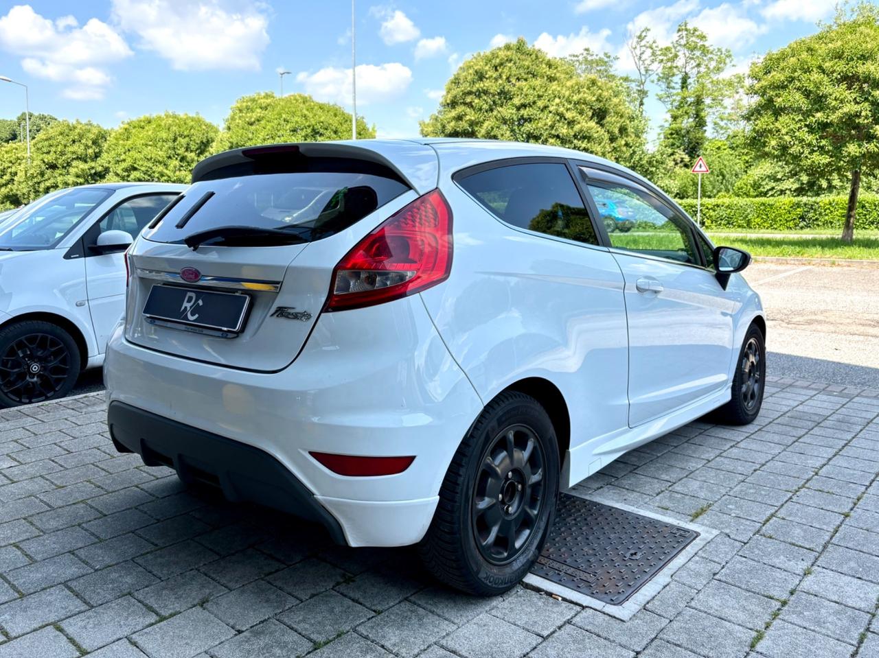 Ford Fiesta st-line 1.4 tdci Neopatentati