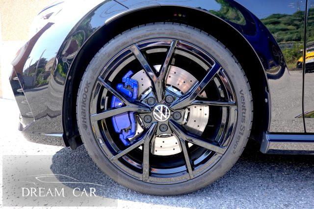VOLKSWAGEN Golf R 2.0 TSI PERFORMANCE DSG 4Motion FULL-AKRAPOVIC