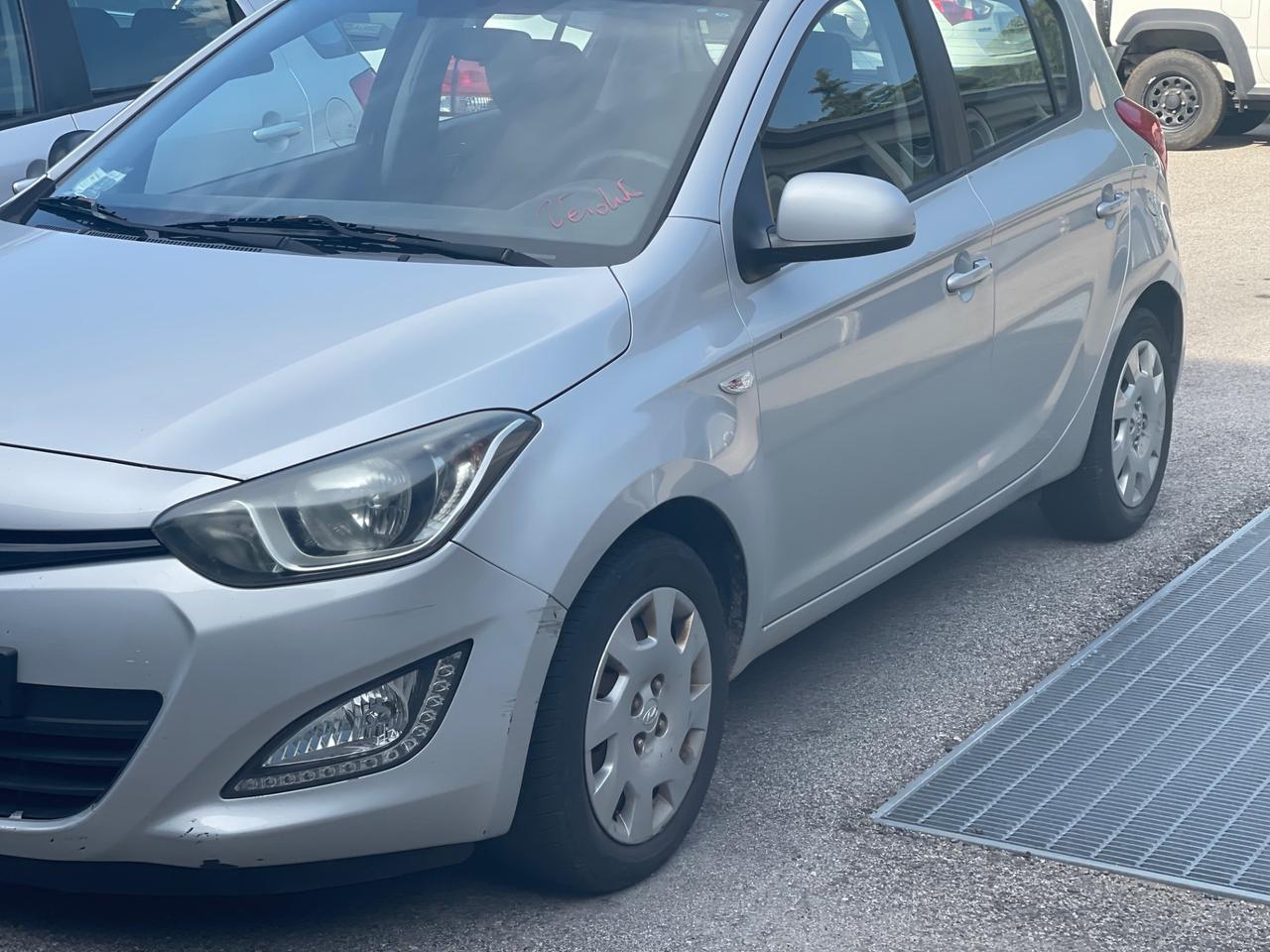 Hyundai i20 1.2 5p. Sound Edition SI NEOPATENTATI