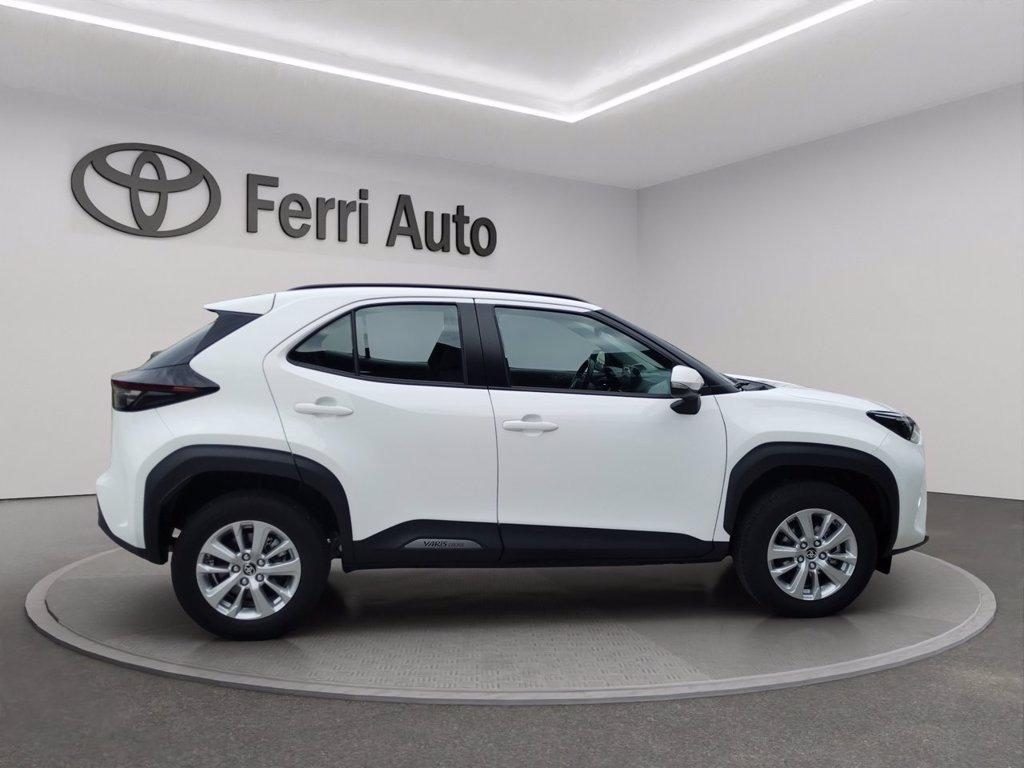 TOYOTA Yaris cross 1.5h active fwd 115cv e-cvt del 2025