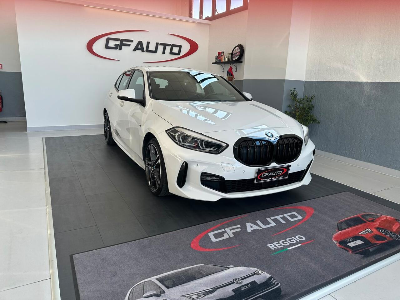 Bmw 116 116d 5p. Msport