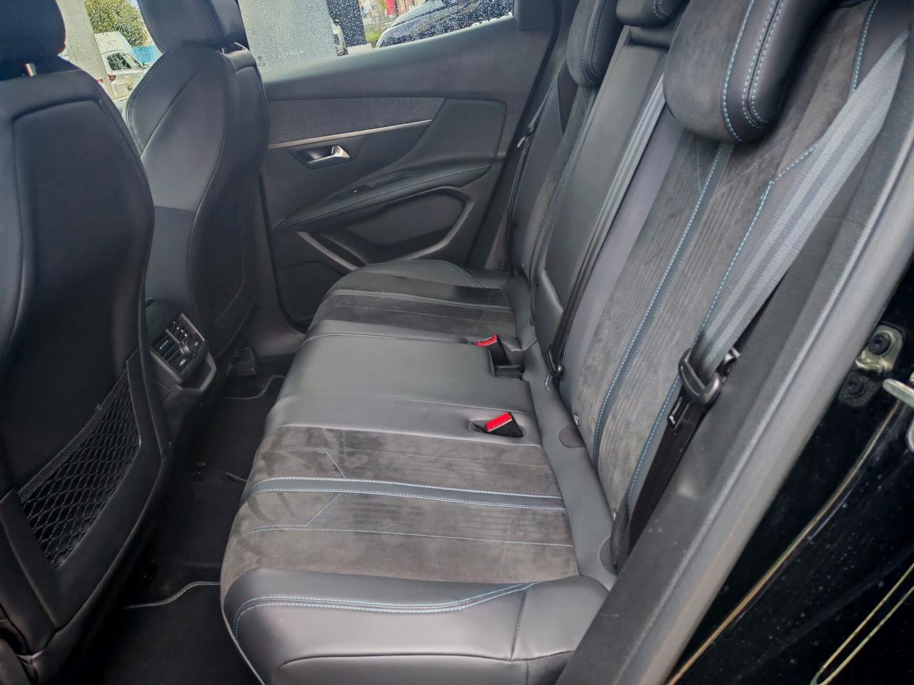 Peugeot 3008 BlueHDi 130 S&S EAT8 Crossway