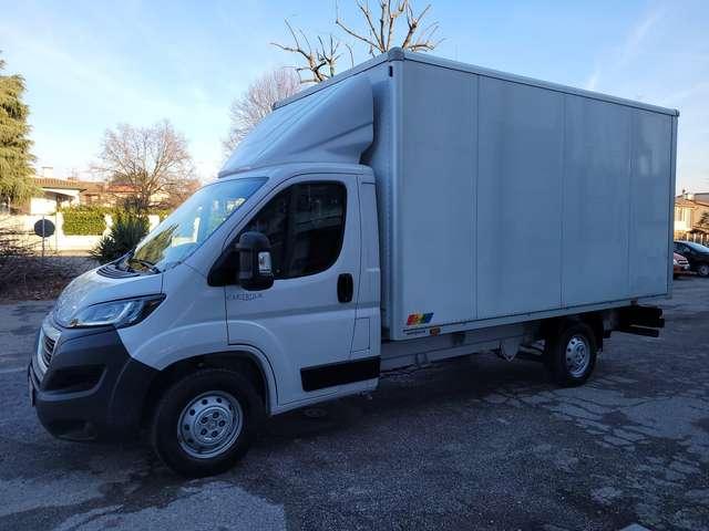 Peugeot Boxer 24990 + IVA 435 2.2 BLUEHDI 140 CV SPONDA