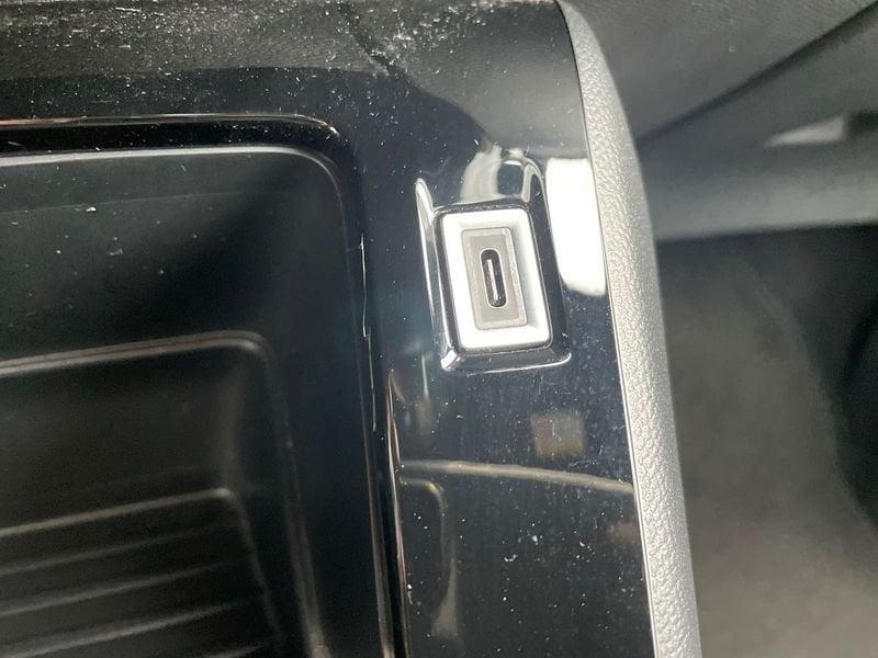 Peugeot 2008 1.2 puretech Active s&s 100cv