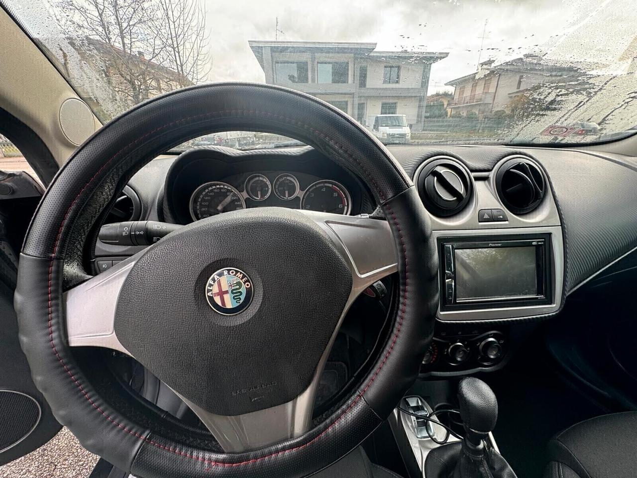 Alfa Romeo MiTo 1.6 JTDm 16V Distinctive Sport Pack