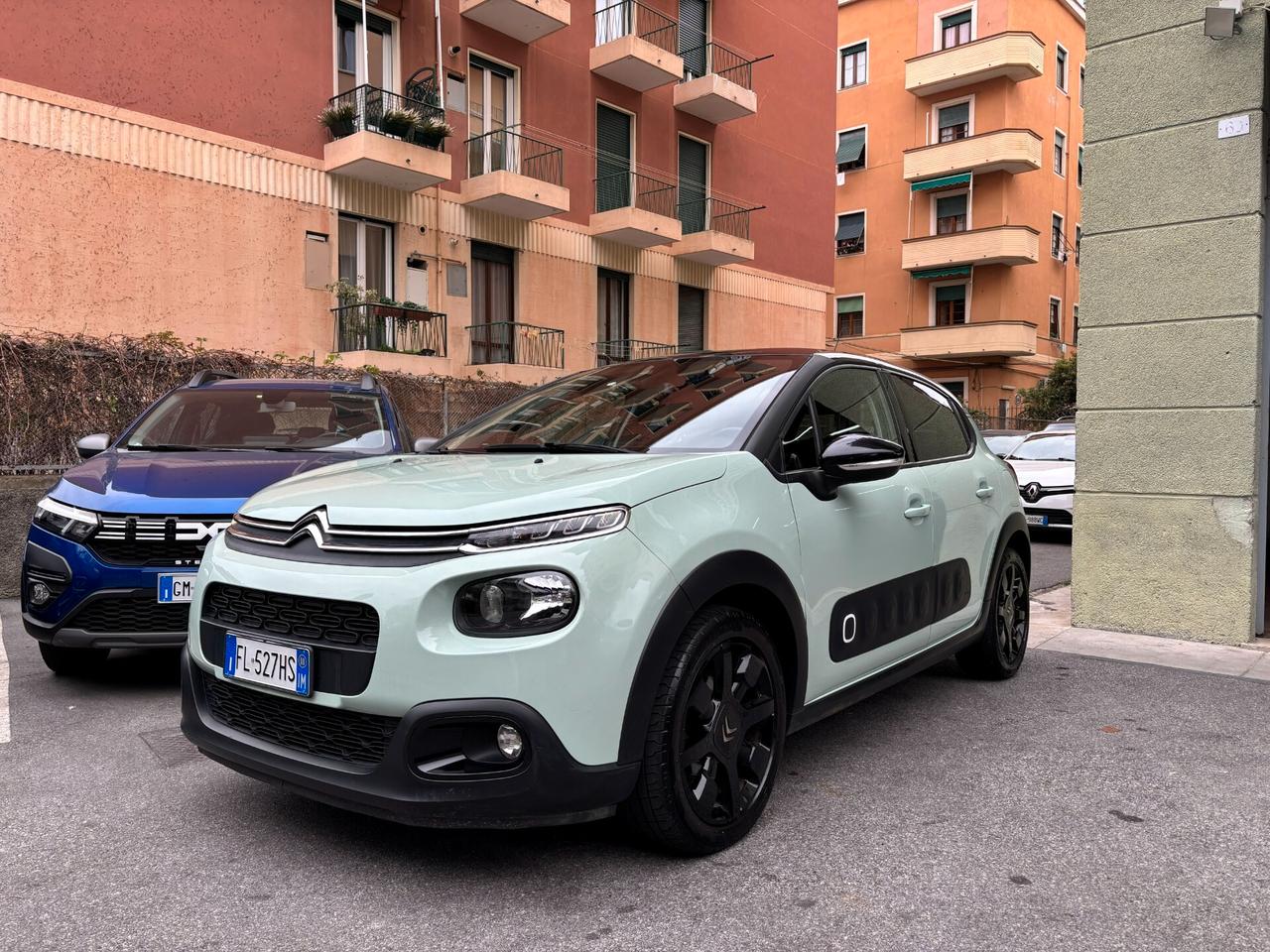 Citroen C3 PureTech 82 Shine DISTRIBUZIONE NUOVA