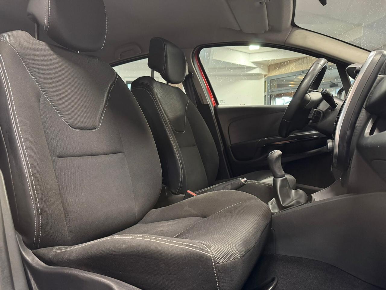 Renault Clio 1.2 75 CV 5 porte Duel