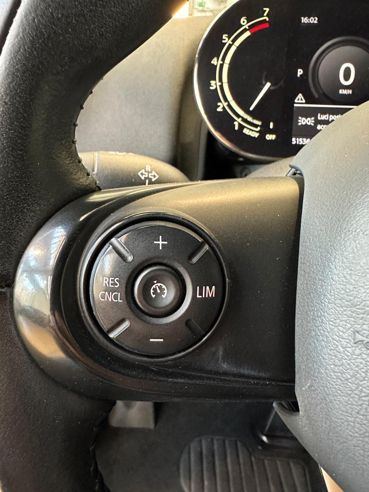 Mini Countryman One Classic 1.5 Auto - LED - Navi - Carplay - 17" - OK Neopat. - IVA