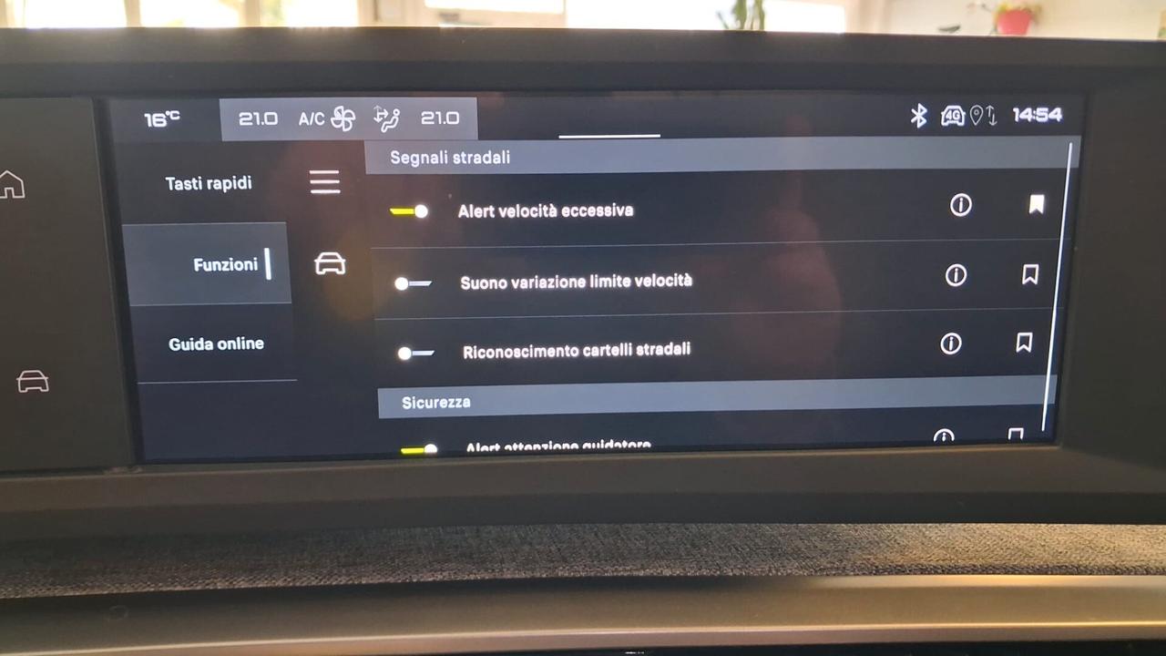 Peugeot 5008 Hybrid 145 e-DCS6 Allure