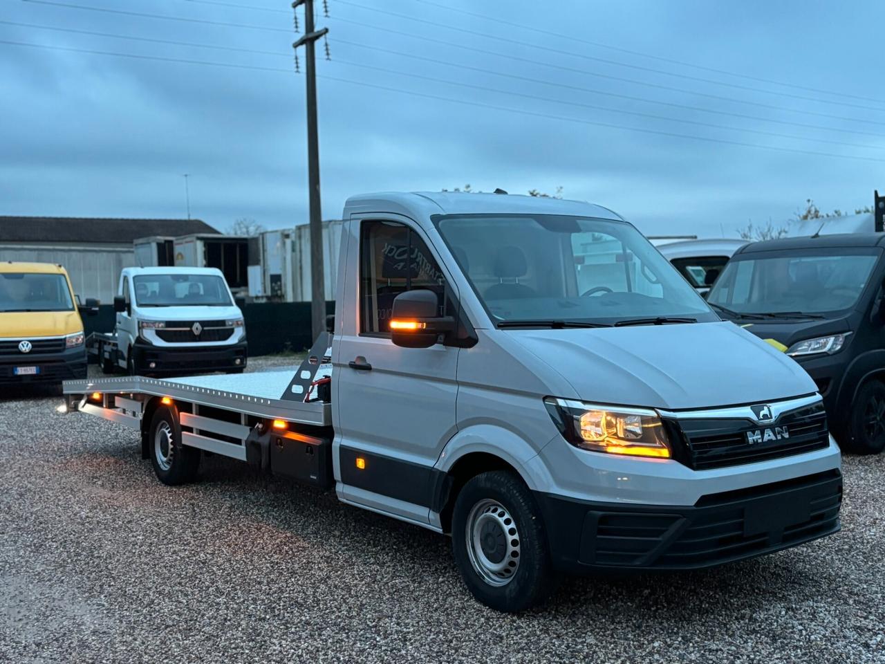 CARROATTREZZI Patente B EURO 6 SUPERCAR