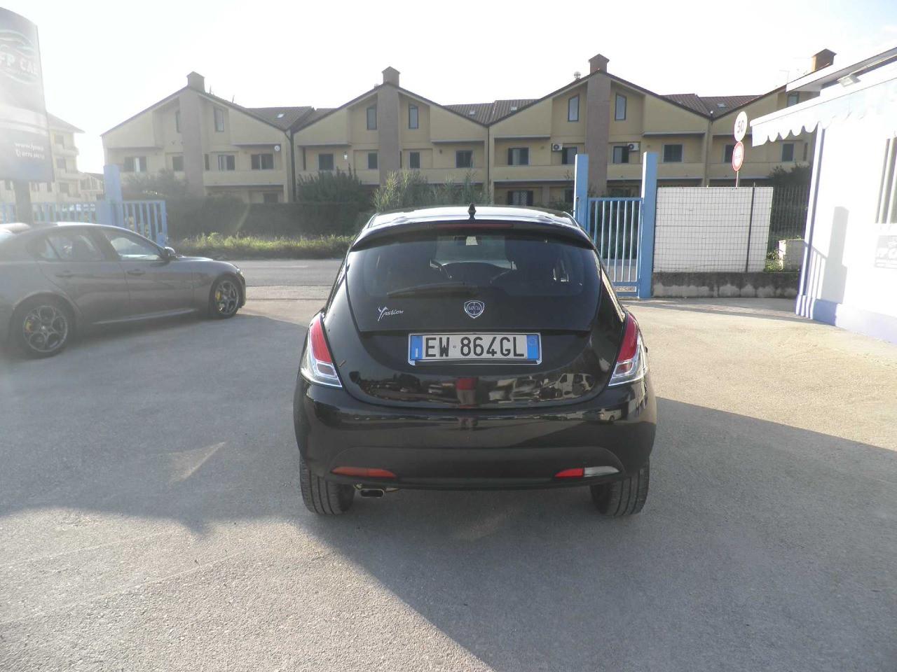 Lancia Ypsilon 5 Porte Ypsilon 1.2 8v Gold s&s 69cv E6