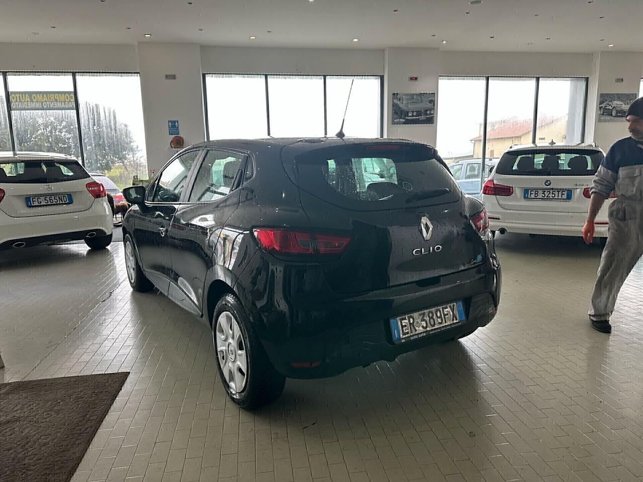 Renault Clio 1.2 75CV 5 porte METANO