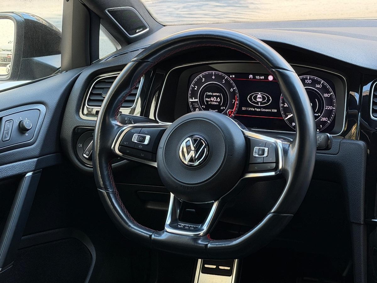 Volkswagen Golf 7.5 GTI 2.0 TSI 245 CV