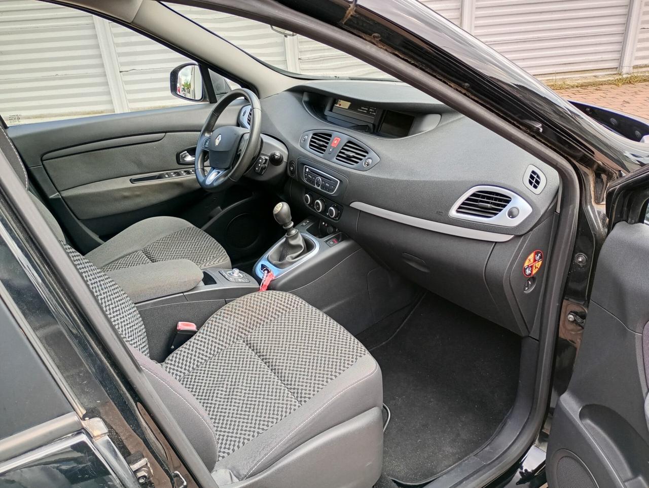 Renault Scenic X-Mod 1.6 Attractive GPL