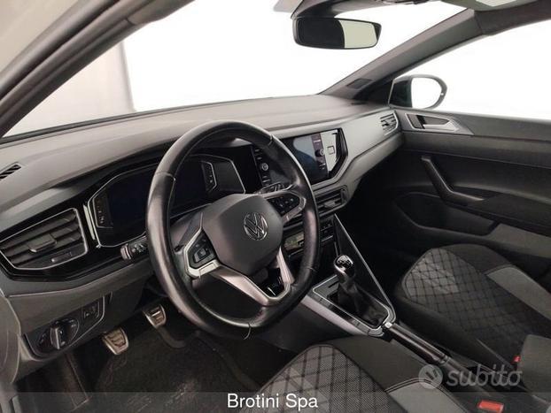 Volkswagen Taigo 1.0 TSI 110 CV R-Line