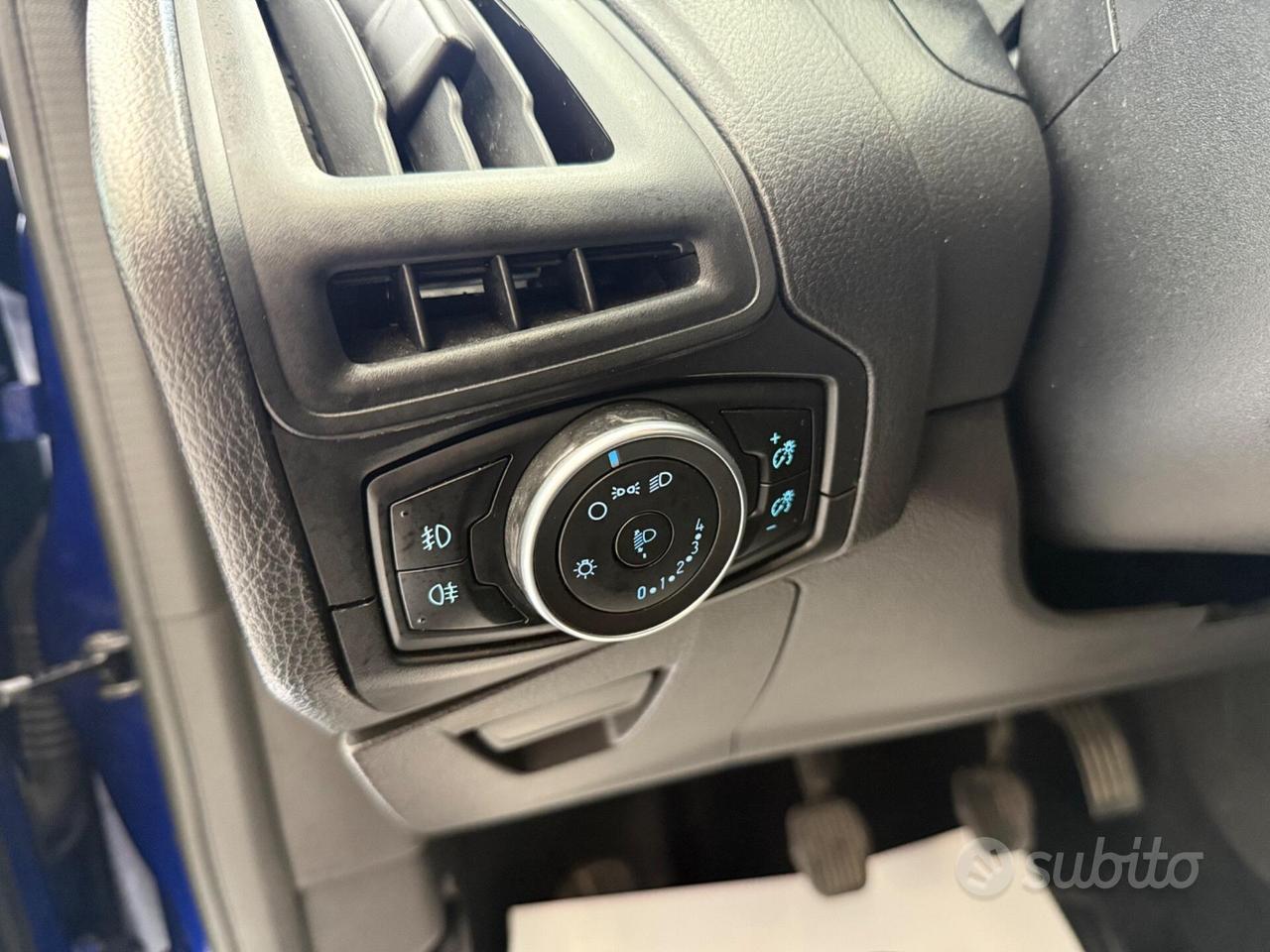 Ford Focus SW 1.5 tdci Titanium X s&s 120cv okneop