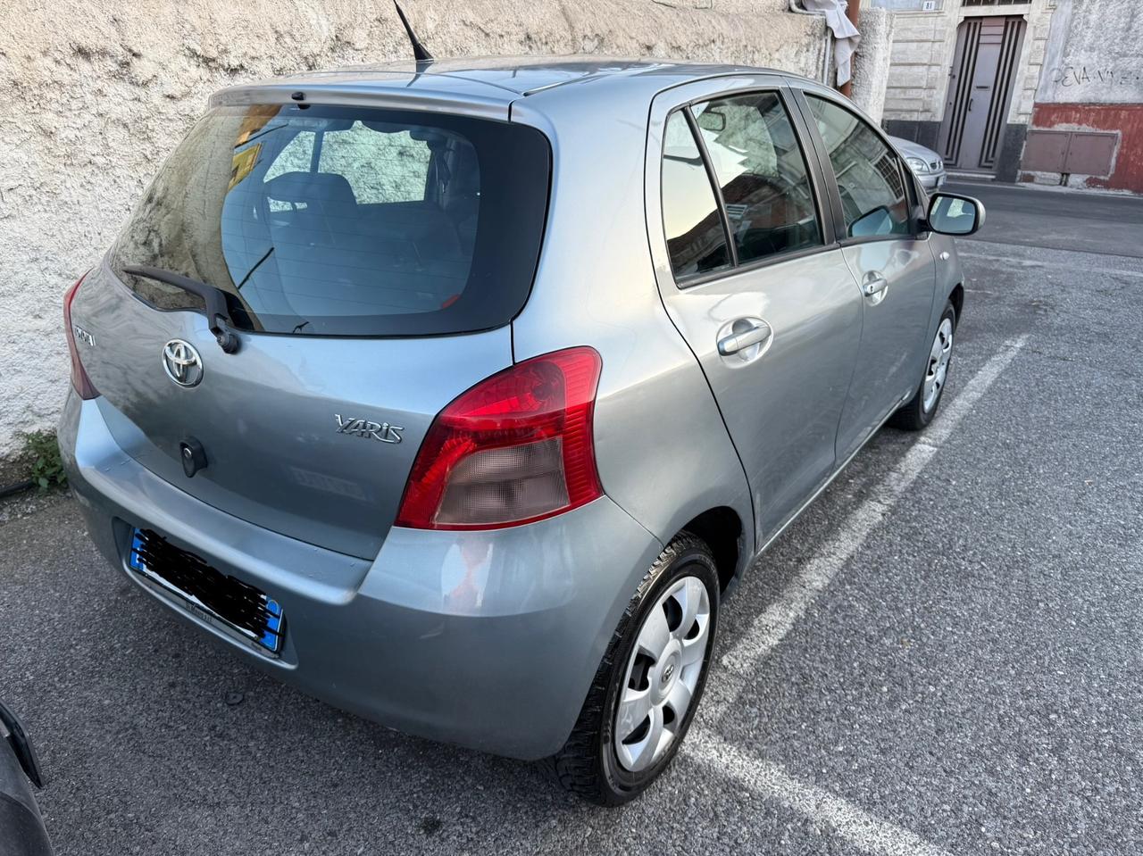 Toyota Yaris 1.0 benzina anno 2008 5 porte