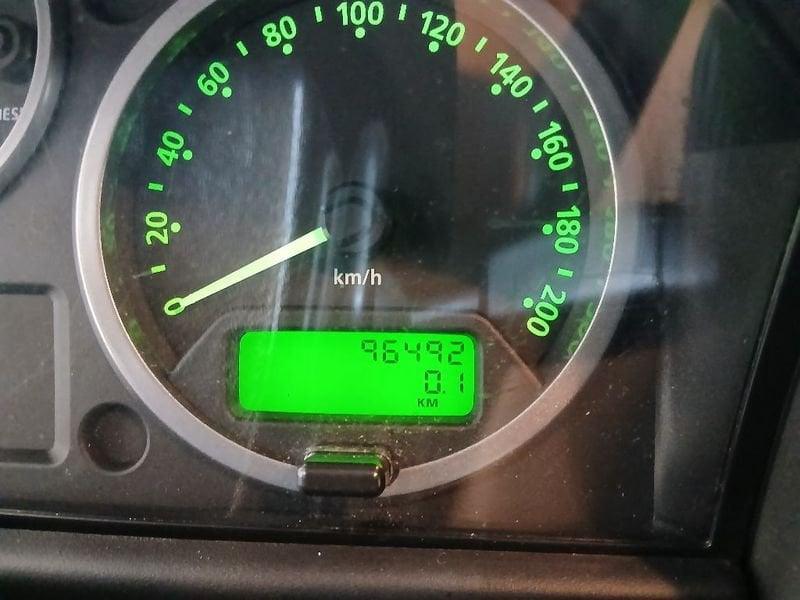 Land Rover Defender 110 2.4 td SE Hard Top