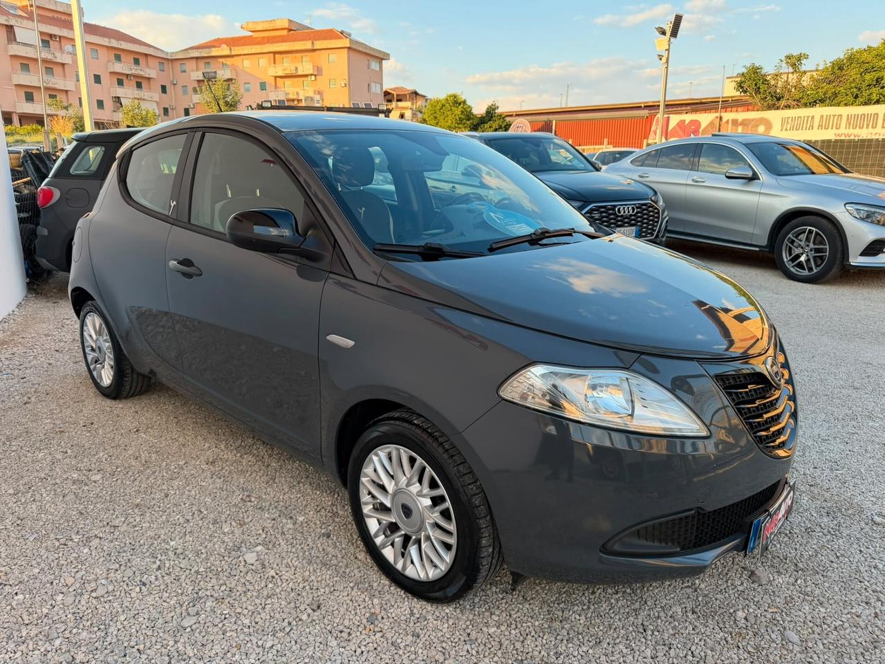Lancia Ypsilon 1.3 MJT 95 CV Platinum 78000km