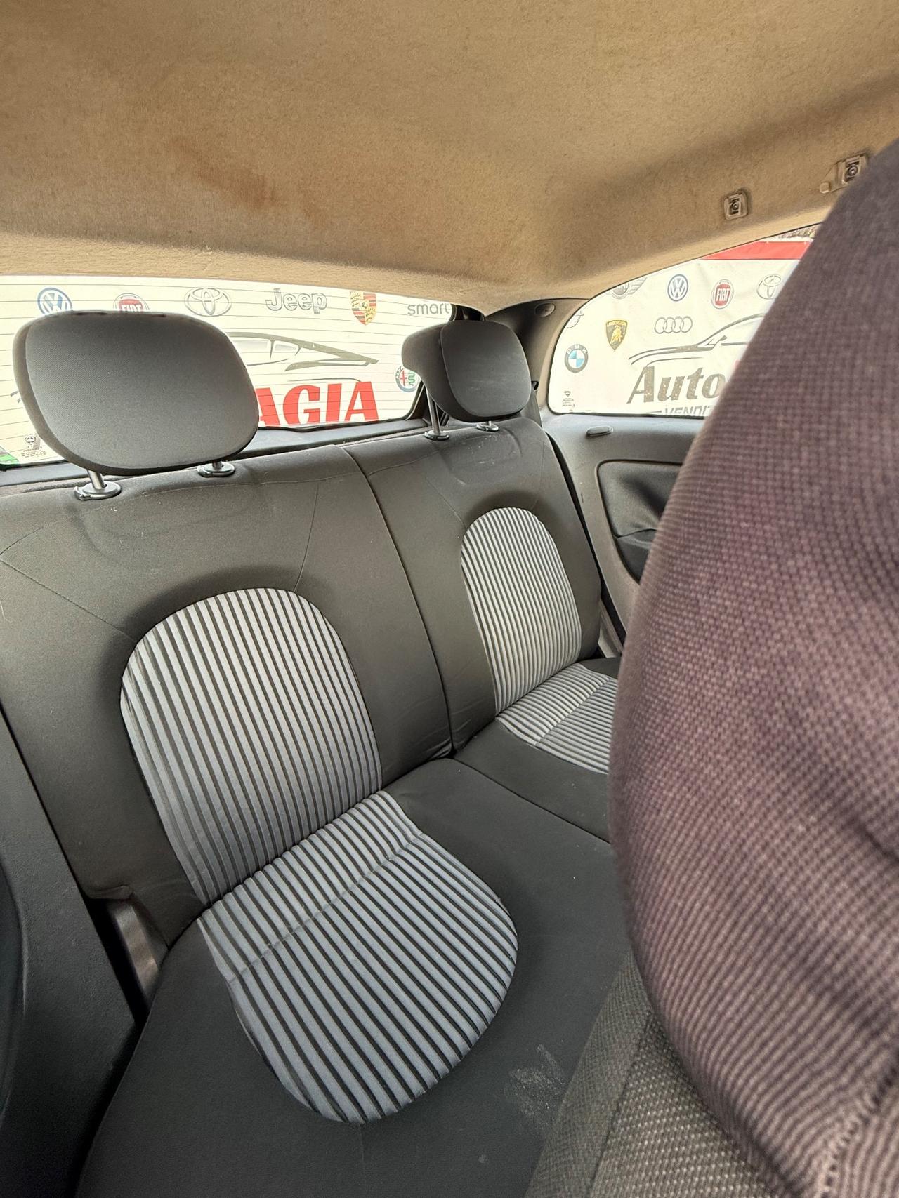 Lancia Ypsilon 1.2 Oro Plus