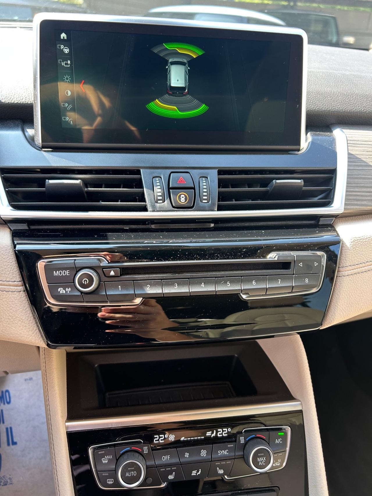 Bmw 218d Gran Tourer Luxury 7p CAMBIO AUT. PROBLEMI