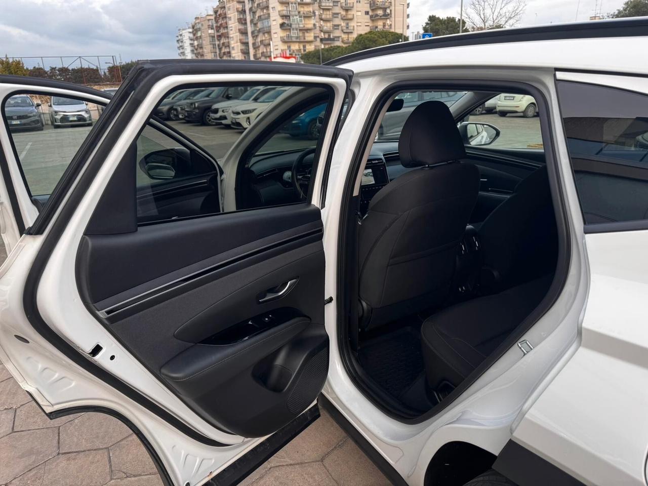 HYUNDAI TUCSON 1.6 DIESEL MHEV 136CV AUTOMATICO