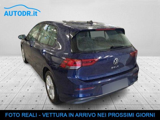 VOLKSWAGEN Golf 1.5 TGI 130cv DSG Life VIRTUAL CARPLAY TRIZONA