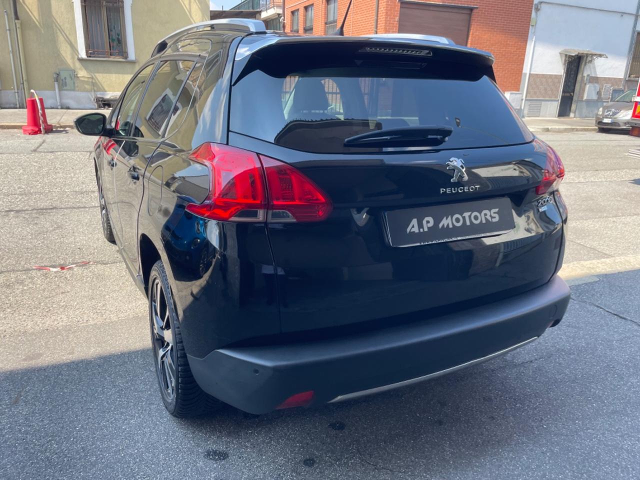 Peugeot 2008 1.6 e-HDi 115 CV Stop&Start Féline