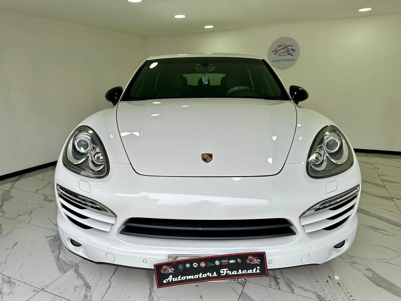 Porsche Cayenne 3.0 Diesel-TIPTRONIC-GARANTITO-2012