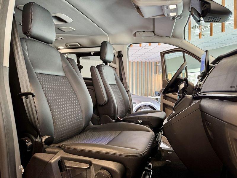 Ford Tourneo Custom 320 2.0 EcoBlue 170CV aut. PC Sport . Il prezzo è iva esclusa