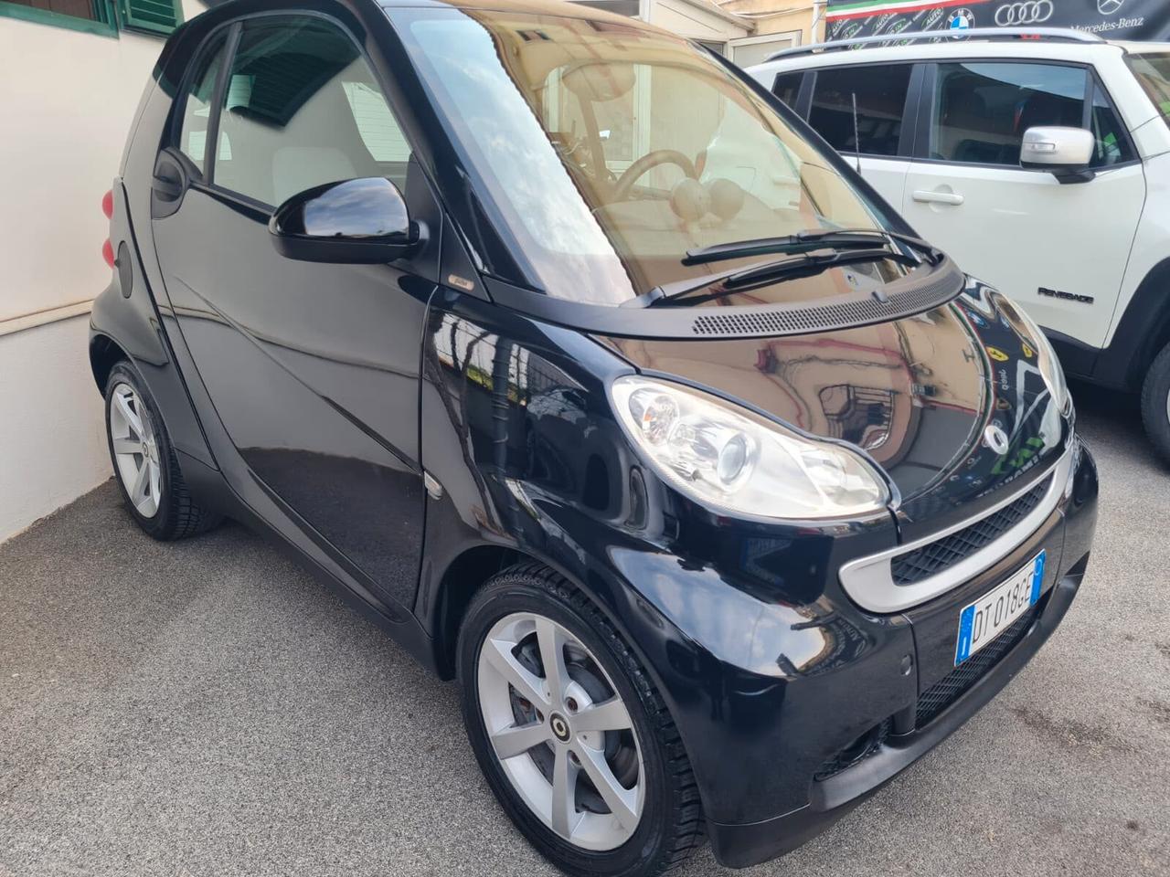 Smart ForTwo 1000 62 kW coupé passion