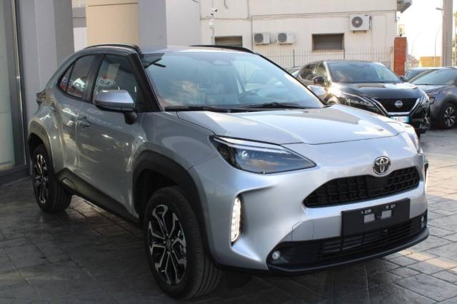 Toyota Yaris Cross 1.5h Trend awd-i 130cv e-cvt Con Telecamera & CARPLAY