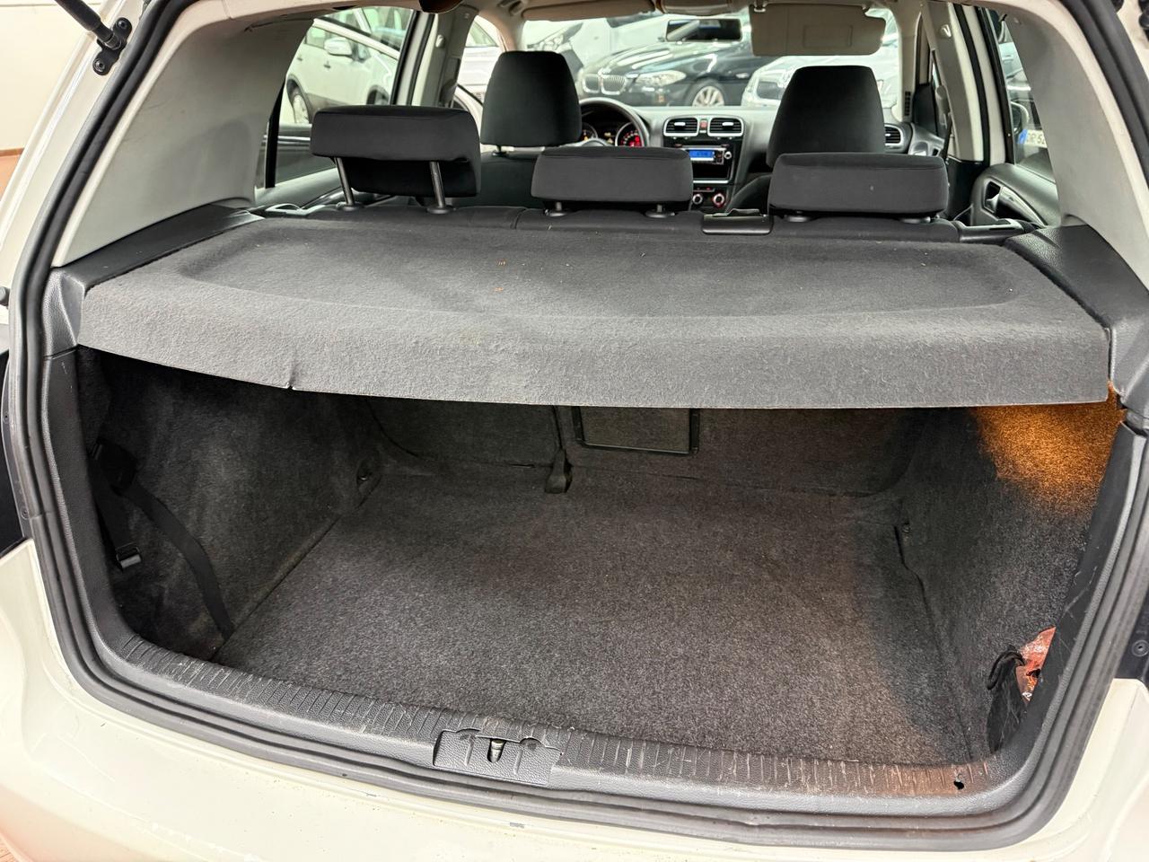 Volkswagen Golf 2.0 TDI 140CV . Highline ok Neopatentati