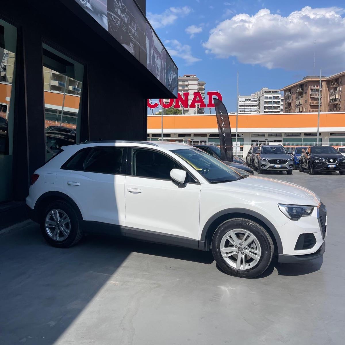 AUDI - Q3 - 35 TDI S tronic