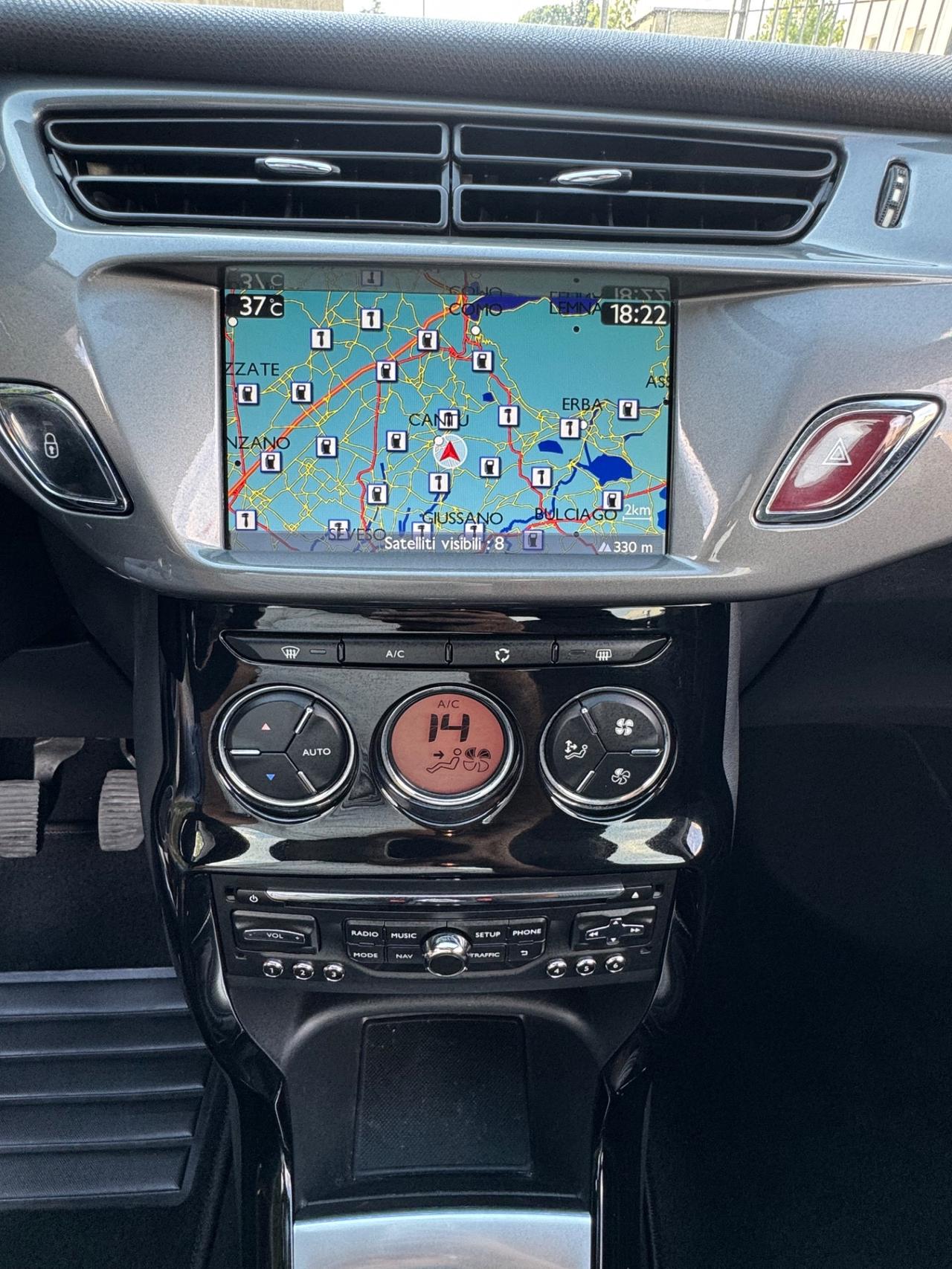 Citroen C3 tetto panoramico Navi Sensori idonea ai neopatentati