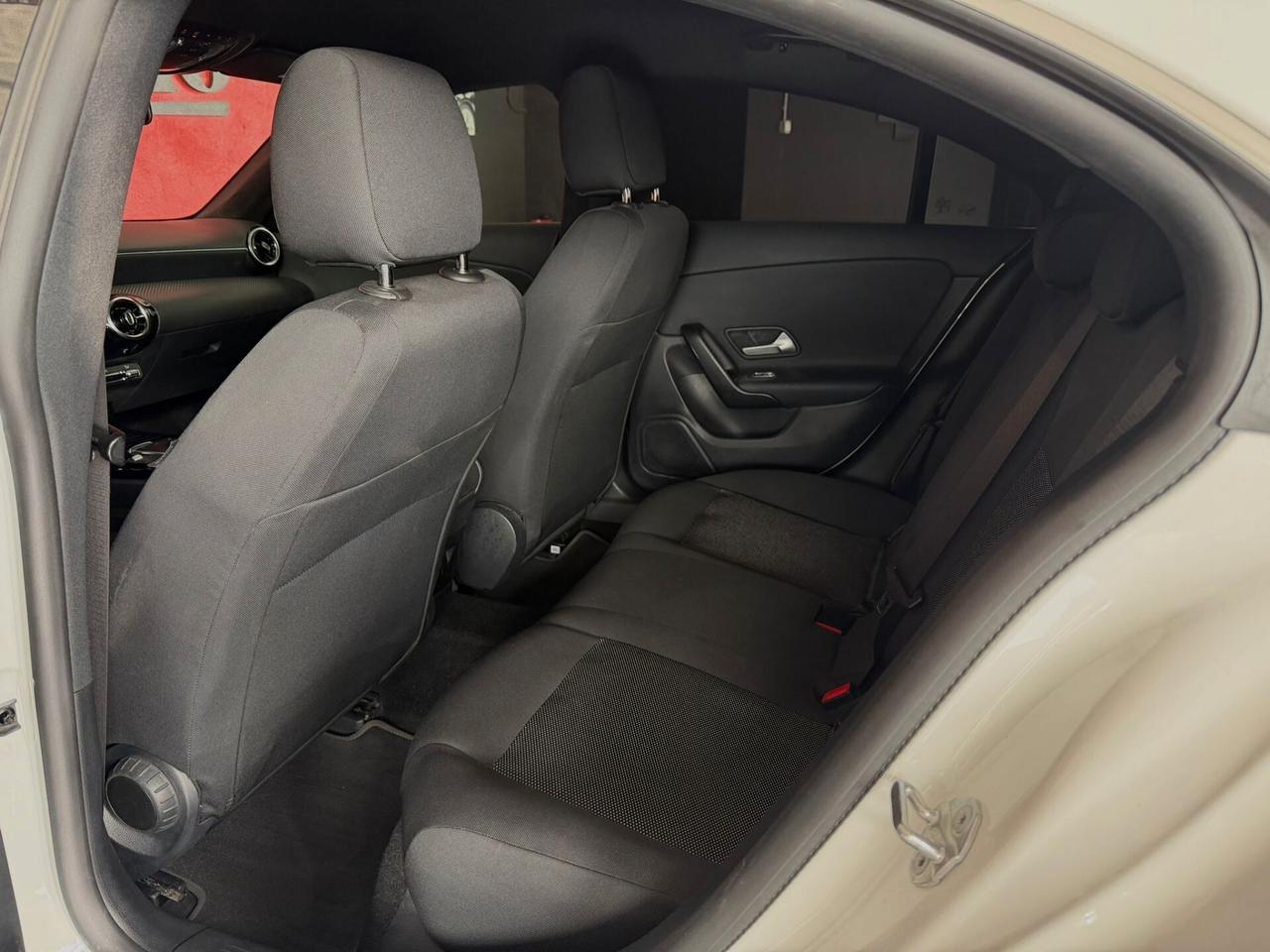 Mercedes-benz CLA 200d Automatic Sport