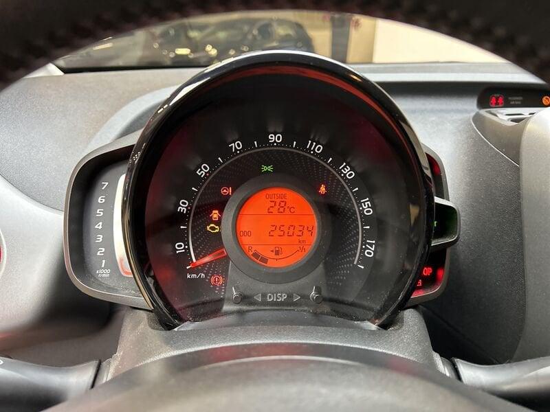 Toyota Aygo 1.0 72 CV x-play