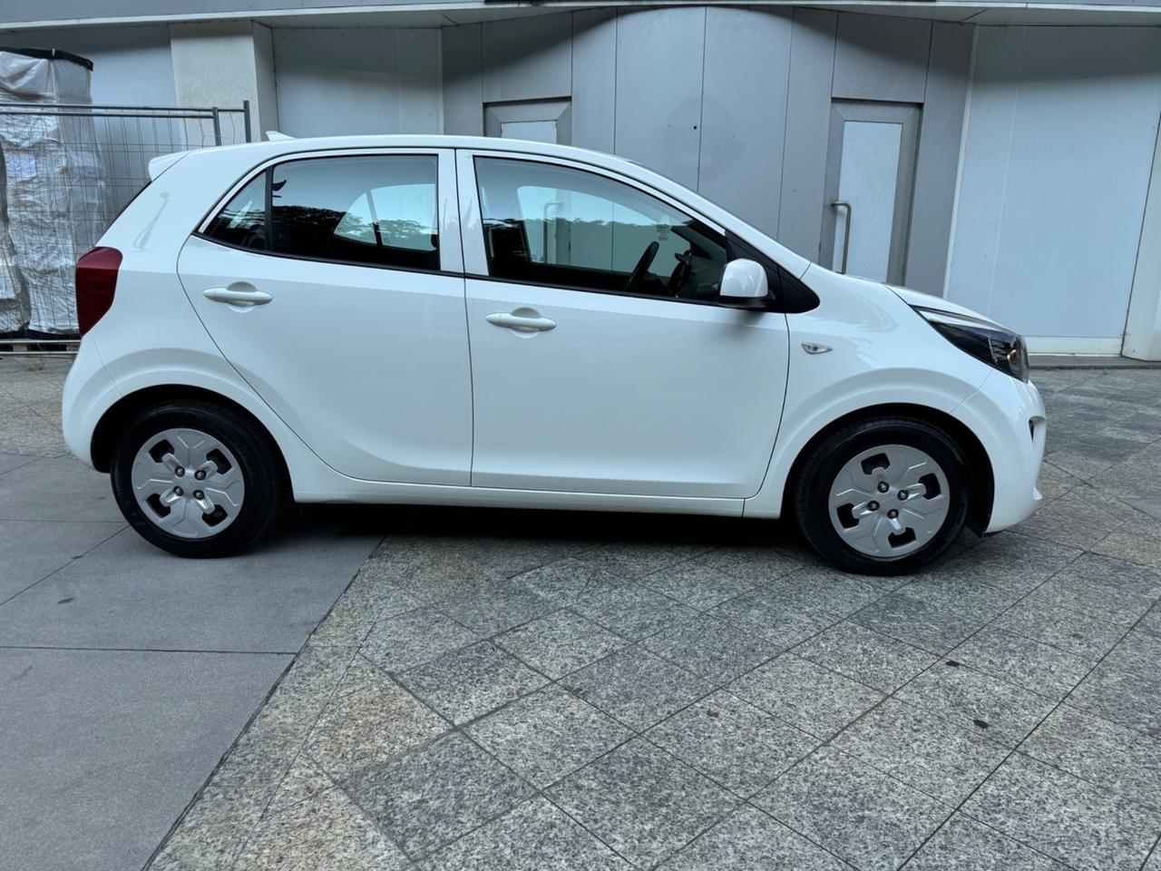 KIA PICANTO 1.0 NEOPATENTATI