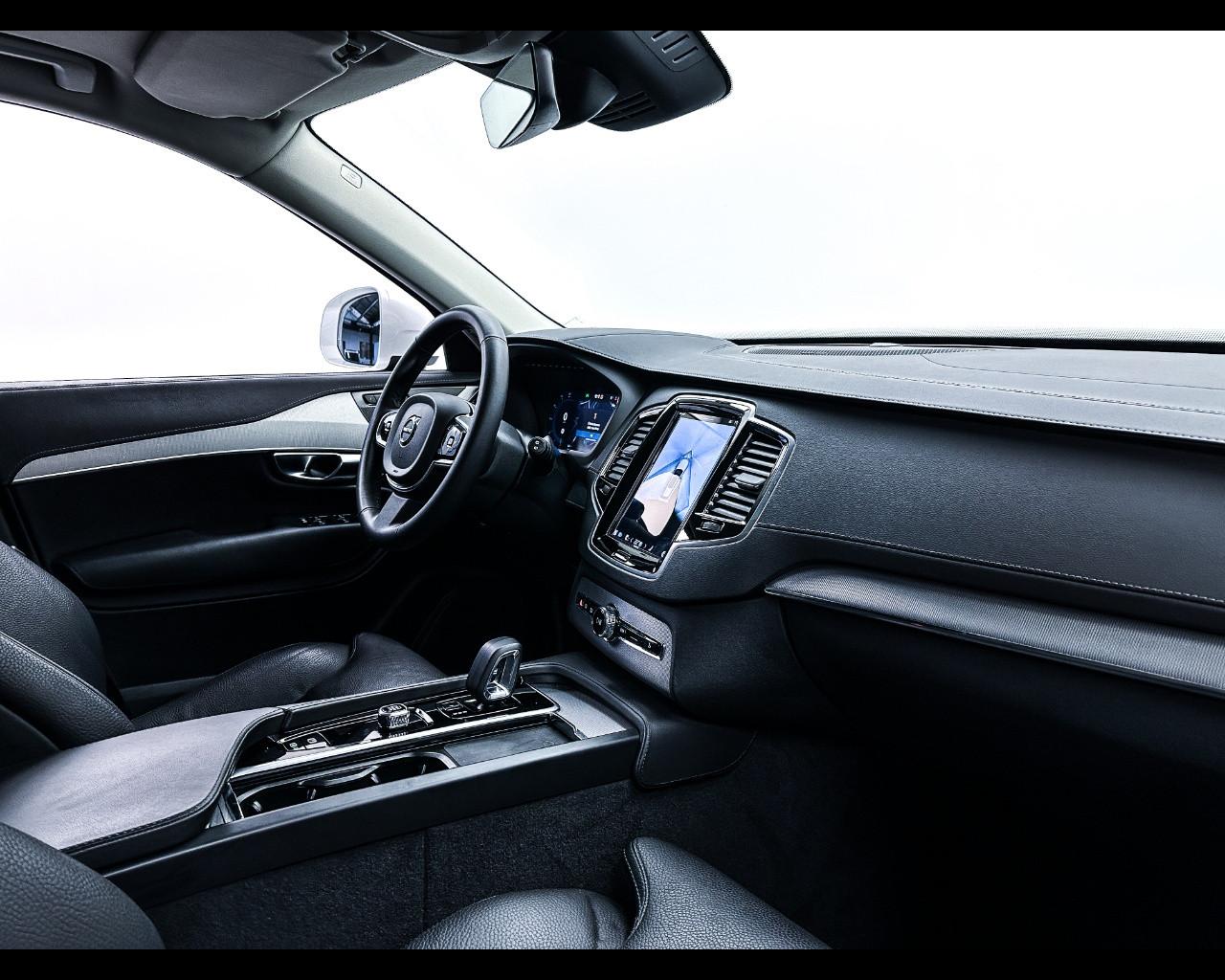 VOLVO XC90 B5 (d) AWD automatico 7 posti Plus Bright