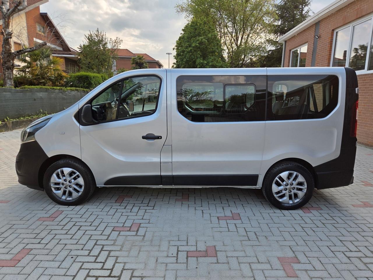 Opel Vivaro 27 1.6 BiTurbo S&S EcoFLEX PC-TN Combi